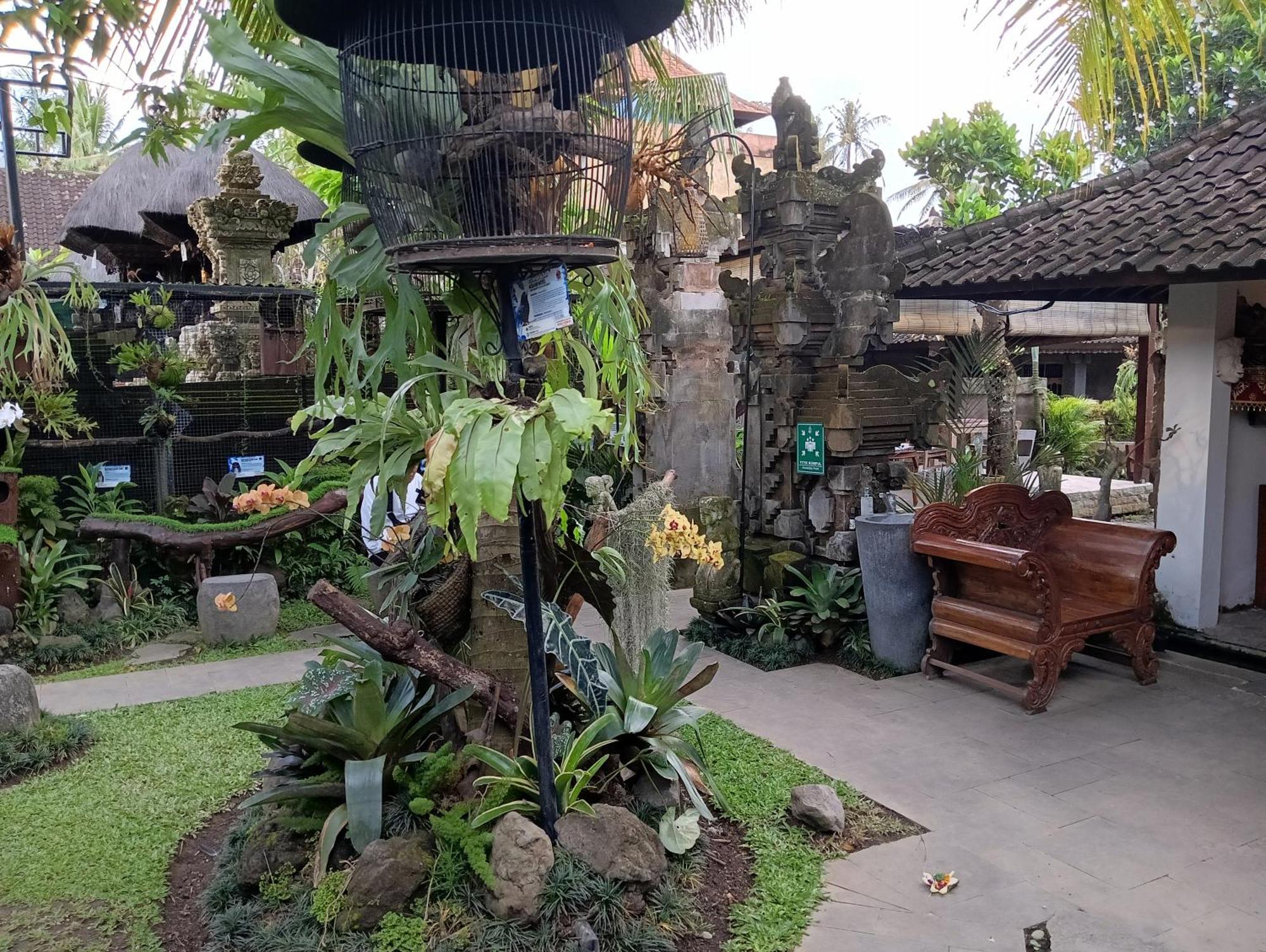 乌布 利约精神之家旅馆酒店 外观 照片